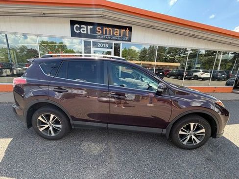 Used 2018 Toyota RAV4 XLE AWD/4WD image 8