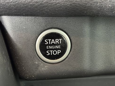 Used 2023 Nissan Rogue SL w/ SL Premium Package image 30