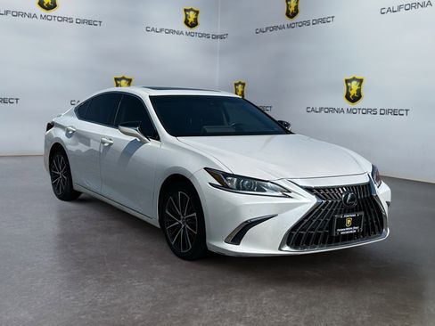 Used 2023 Lexus ES 300h w/ Premium Package FWD image 7