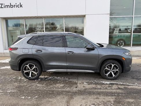 New 2026 Volkswagen Tiguan SE image 2