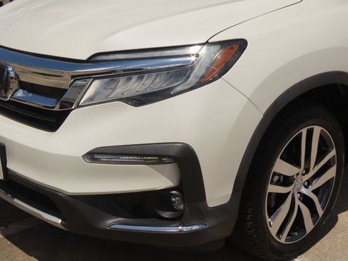 Used 2019 Honda Pilot Elite image 3