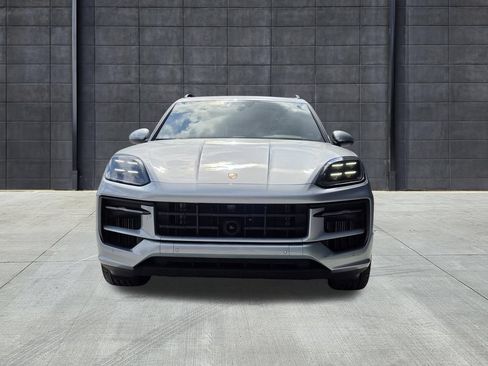 Certified 2026 Porsche Cayenne E-Hybrid AWD/4WD image 9
