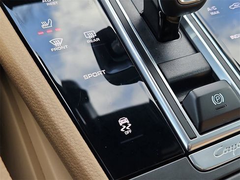 Certified 2022 Porsche Cayenne image 19