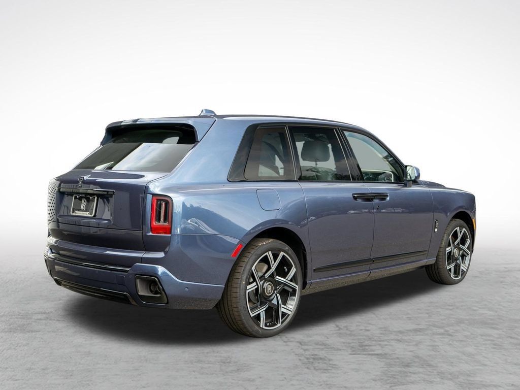 New 2027 Rolls-Royce Cullinan Black Badge AWD/4WD image 11