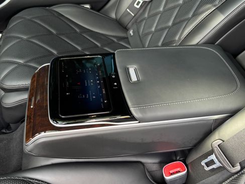 Used 2024 Mercedes-Benz Maybach S 580 4MATIC image 50