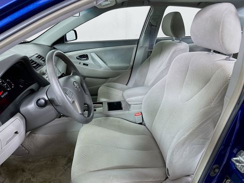 Used 2009 Toyota Camry FWD image 8