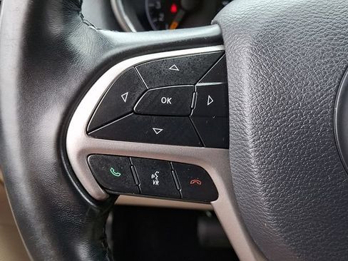 Used 2020 Jeep Grand Cherokee Laredo AWD/4WD image 20