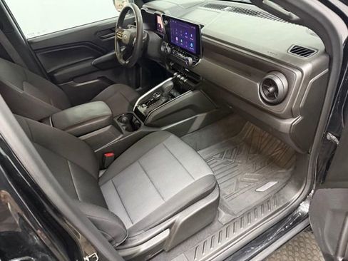 Certified 2024 Chevrolet Colorado Trail Boss w/ Advanced Trailering Package image 31