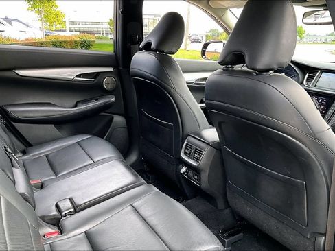 Certified 2019 INFINITI QX50 Essential w/ Proactive Package AWD/4WD image 29