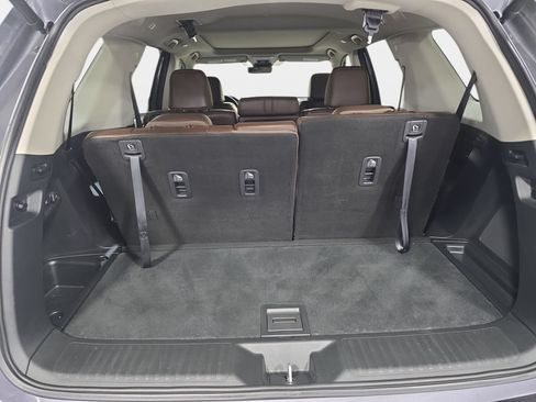 Used 2024 Honda Pilot Elite image 12
