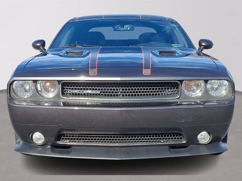 Used 2013 Dodge Challenger R/T w/ Blacktop Pkg image 2
