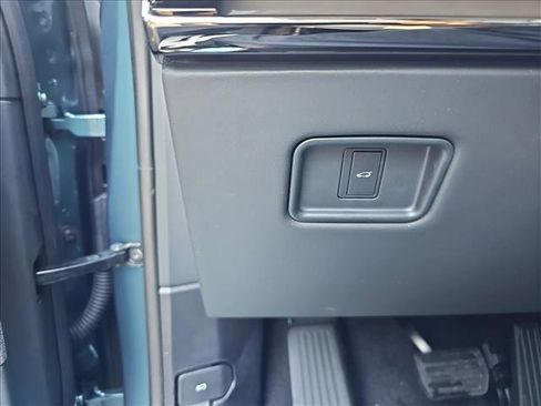 New 2025 Land Rover Range Rover Sport SE image 26