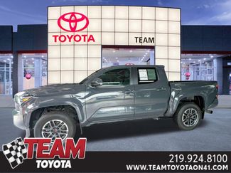 Used 2024 Toyota Tacoma TRD Sport w/ TRD Sport Upgrade Package AWD/4WD video 1