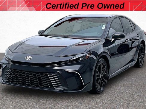 Certified 2025 Toyota Camry SE FWD image 4