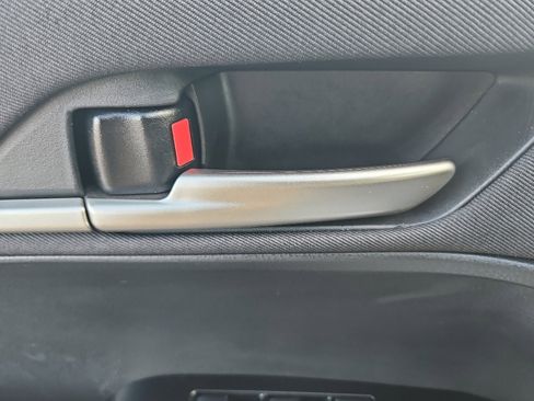 Used 2025 Toyota Camry LE image 9