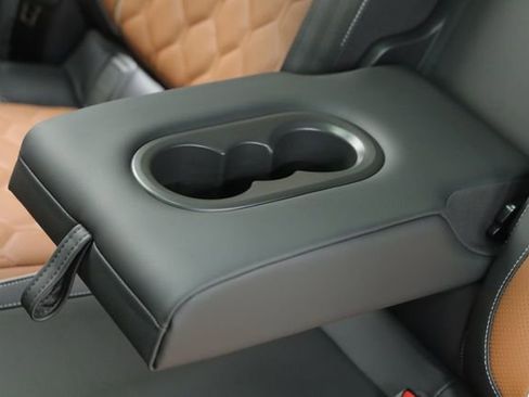 New 2026 Volkswagen Tiguan SEL R-Line image 35