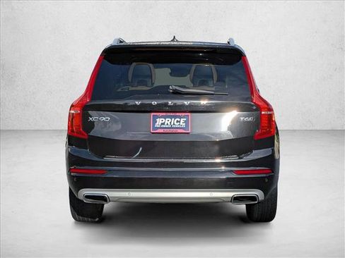 Used 2017 Volvo XC90 T6 Momentum w/ Vision Package AWD/4WD image 6