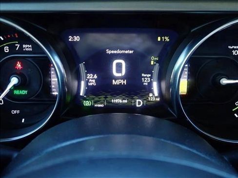 Used 2023 Jeep Wrangler Unlimited w/ Cold Weather Group AWD/4WD image 25