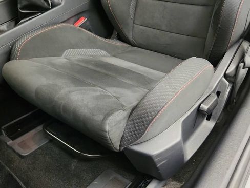 Used 2017 Ford Mustang Shelby GT350R w/ GT350R Equipment Group 920A RWD image 35