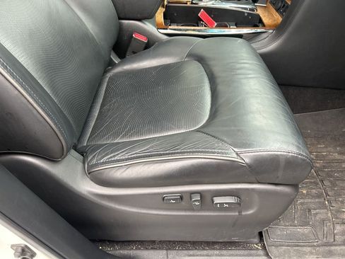 Used 2012 INFINITI QX56 Base w/ Theater Pkg image 41