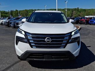 Used 2024 Nissan Rogue SV FWD video 2