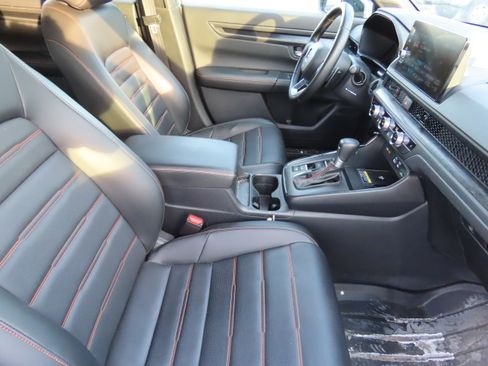 Used 2025 Honda CR-V Sport-L image 11