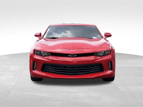 Used 2018 Chevrolet Camaro LT image 8