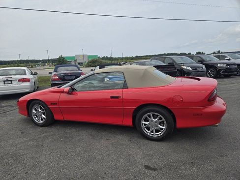 Used 1996 Chevrolet Camaro Z28 RWD image 11