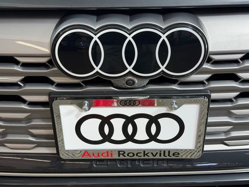 Used 2024 Audi Q8 e-tron Premium Plus w/ Premium Plus Package AWD/4WD image 22