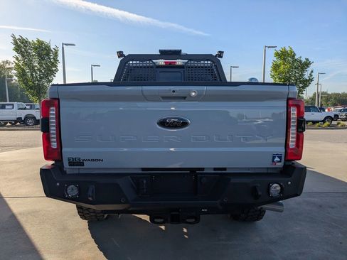 New 2026 Ford F250 Lariat w/ Black Appearance Package AWD/4WD image 5