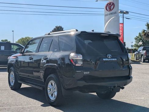 Used 2024 Toyota 4Runner SR5 AWD/4WD image 5