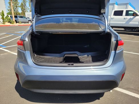 Used 2023 Toyota Corolla LE FWD image 28