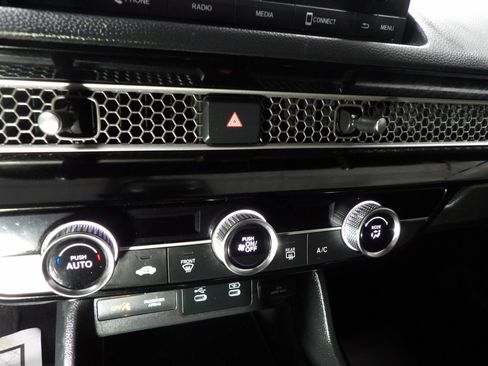 Used 2025 Honda Civic LX image 21