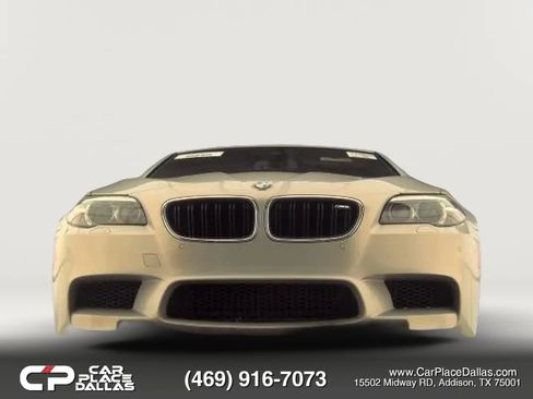 Used 2014 BMW M5 RWD image 3