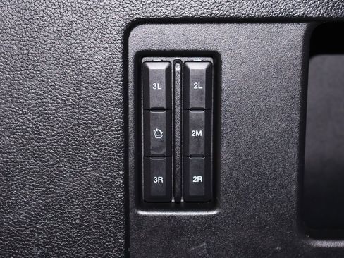 Certified 2019 Ford Expedition XLT w/ Equipment Group 202A image 41