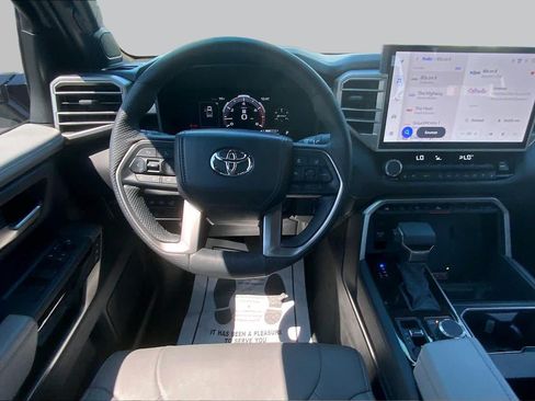 Used 2026 Toyota Tundra Limited AWD/4WD image 6