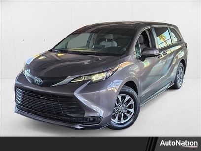 Used 2021 Toyota Sienna LE