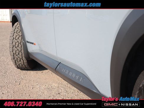 Used 2024 Nissan Pathfinder Rock Creek AWD/4WD image 39