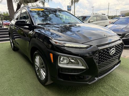 Used 2021 Hyundai Kona SEL FWD image 3