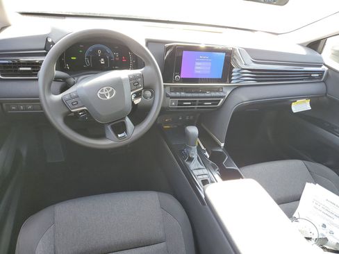Certified 2026 Toyota Camry LE image 10
