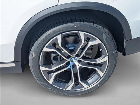 Used 2026 BMW X5 sDrive40i RWD image 9