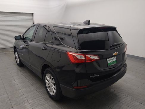 Used 2019 Chevrolet Equinox LS w/ LS Convenience Package AWD/4WD image 5