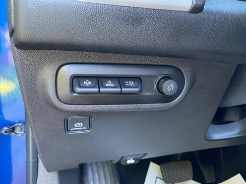 Used 2022 GMC Terrain SLT w/ Tech Package AWD/4WD image 67