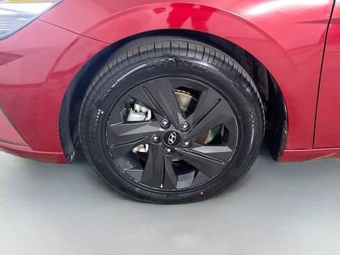 Used 2023 Hyundai Elantra SEL w/ Cargo Package FWD image 38