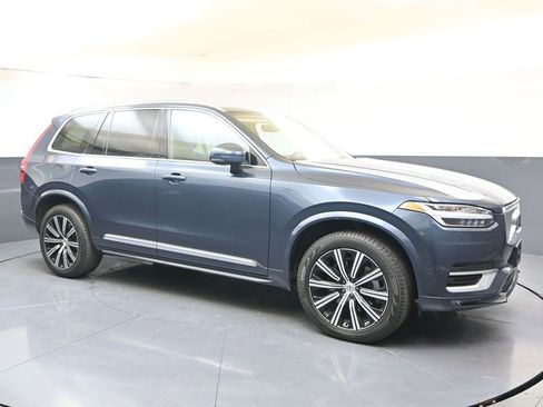 Certified 2024 Volvo XC90 B6 Plus image 7