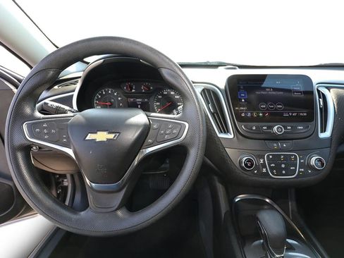 Used 2024 Chevrolet Malibu LT image 12