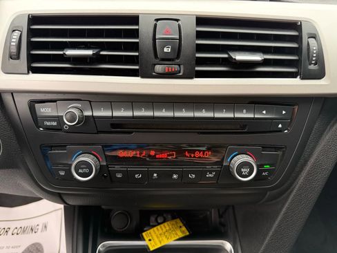 Used 2015 BMW 320i xDrive Sedan image 15