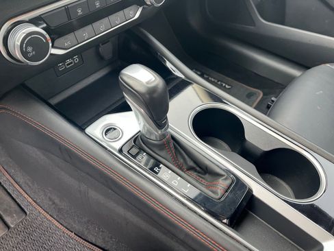 Used 2025 Nissan Altima 2.5 SR image 35