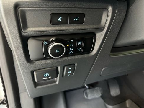 Certified 2023 Ford Expedition Max Limited image 28