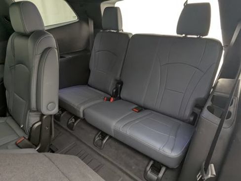 Certified 2024 Buick Enclave Essence FWD image 30
